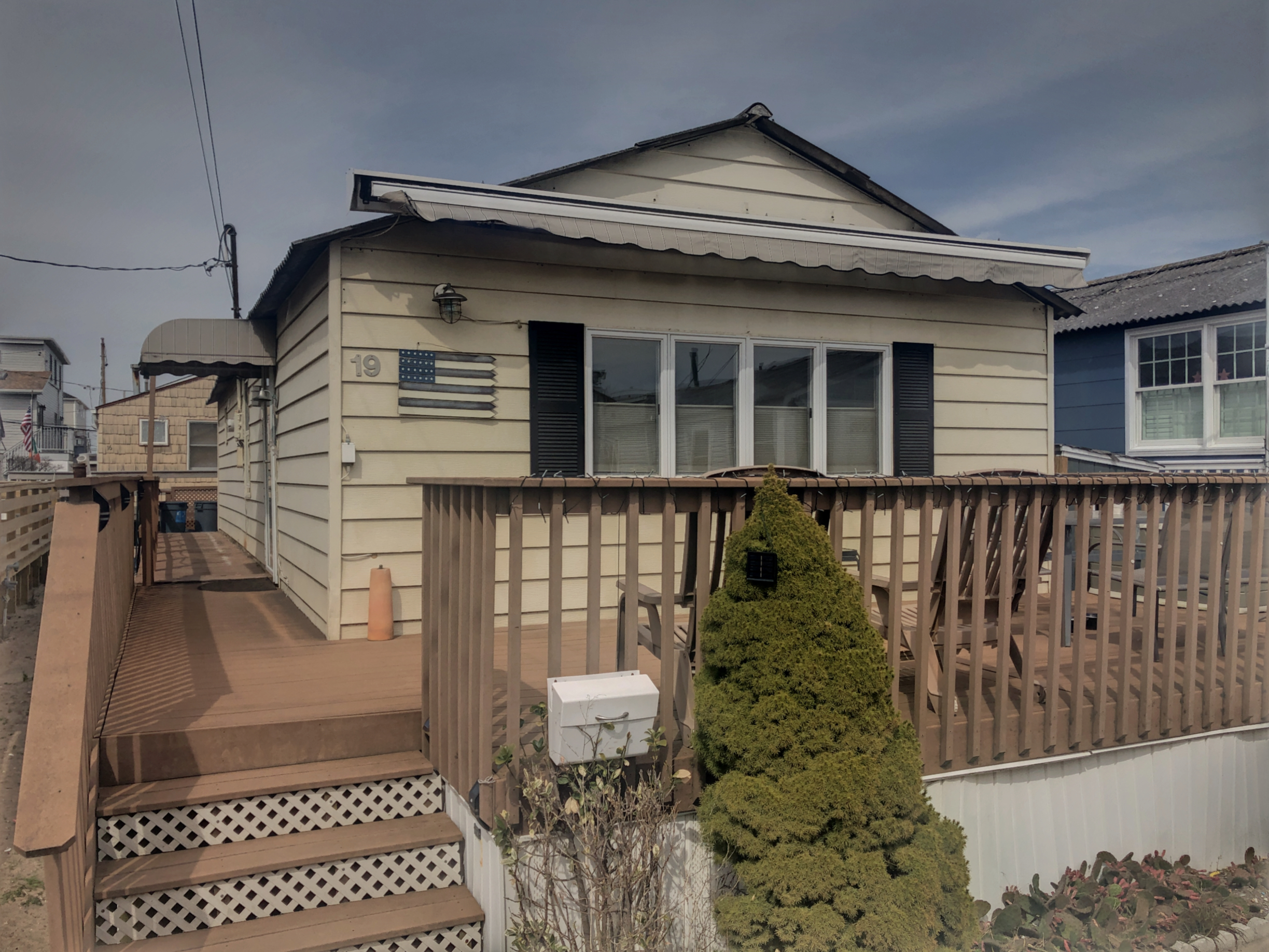 Closed! Rockaway Point exclusive!